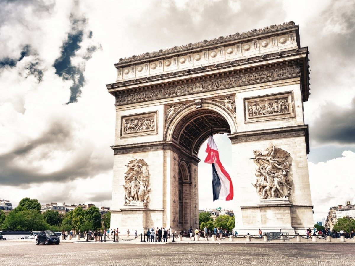 Arc-de-Triomphe-Paris-1-1200x900